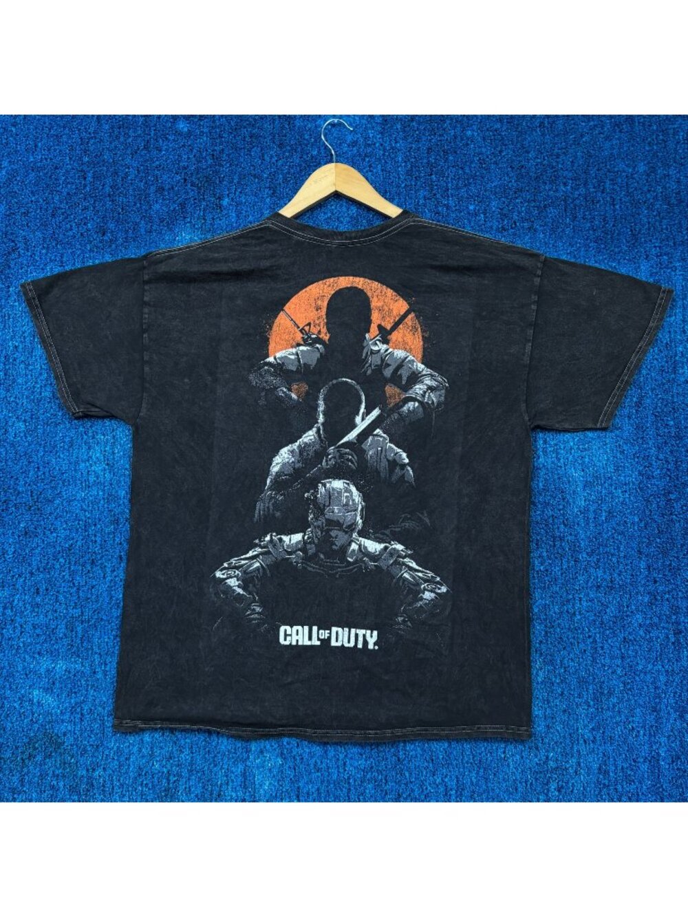 Call of Duty Graphic Mineral Wash T-Shirt Size Large